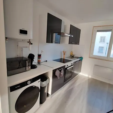Apartamento Meuble F4 Centre Proche Gare Sncf, Stade Rugby, Jaude,