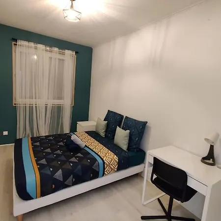 Meuble F4 Centre Proche Gare Sncf, Stade Rugby, Jaude, Apartamento *