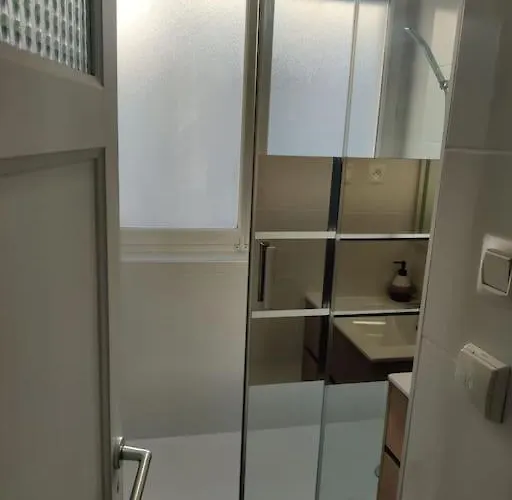 Apartamento Meuble F4 Centre Proche Gare Sncf, Stade Rugby, Jaude, *